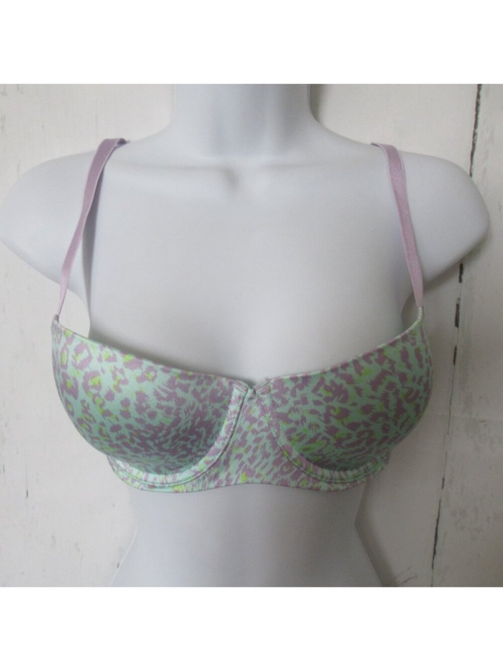 New Fenty X Savage Bra‎ 34D Green Leopard Animal Print Underwire Back Closure